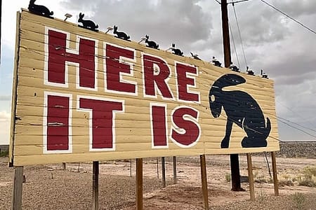Here it is_Iconic Sign