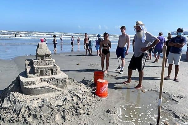 This is still a work in progress, but this sand castle is incredibly detailed!
